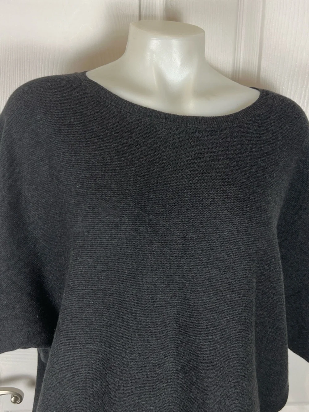 Quince lightweight cotton cashmere dolman sleeve sweater Heather charcoal L - Picture 4 of 9
